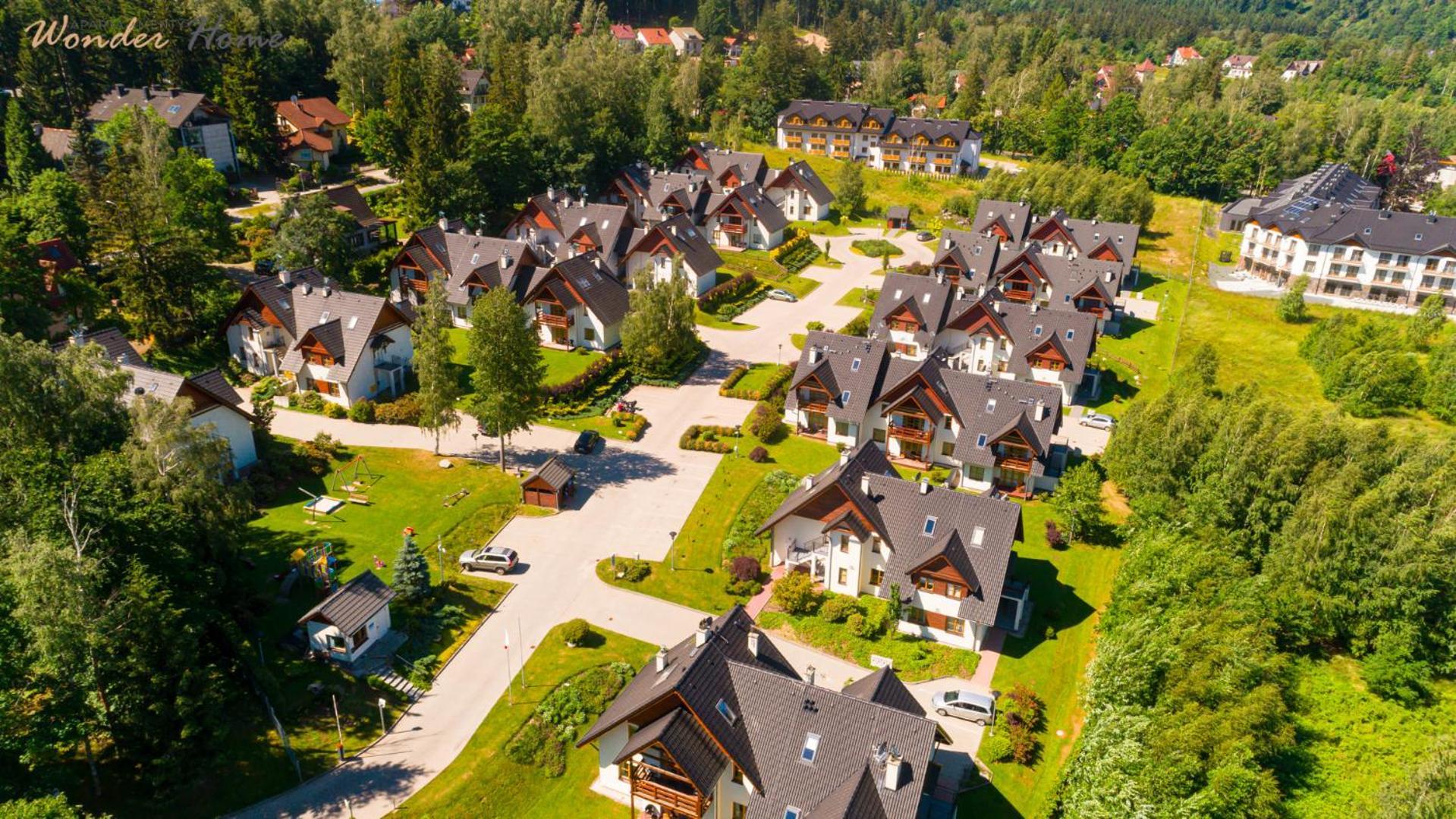 Wonder Home - Domki Gorskie Z Kominkami, Bezplatnym Parkingiem I Placem Zabaw Na Terenie Kompleksu Karpacz Exteriör bild